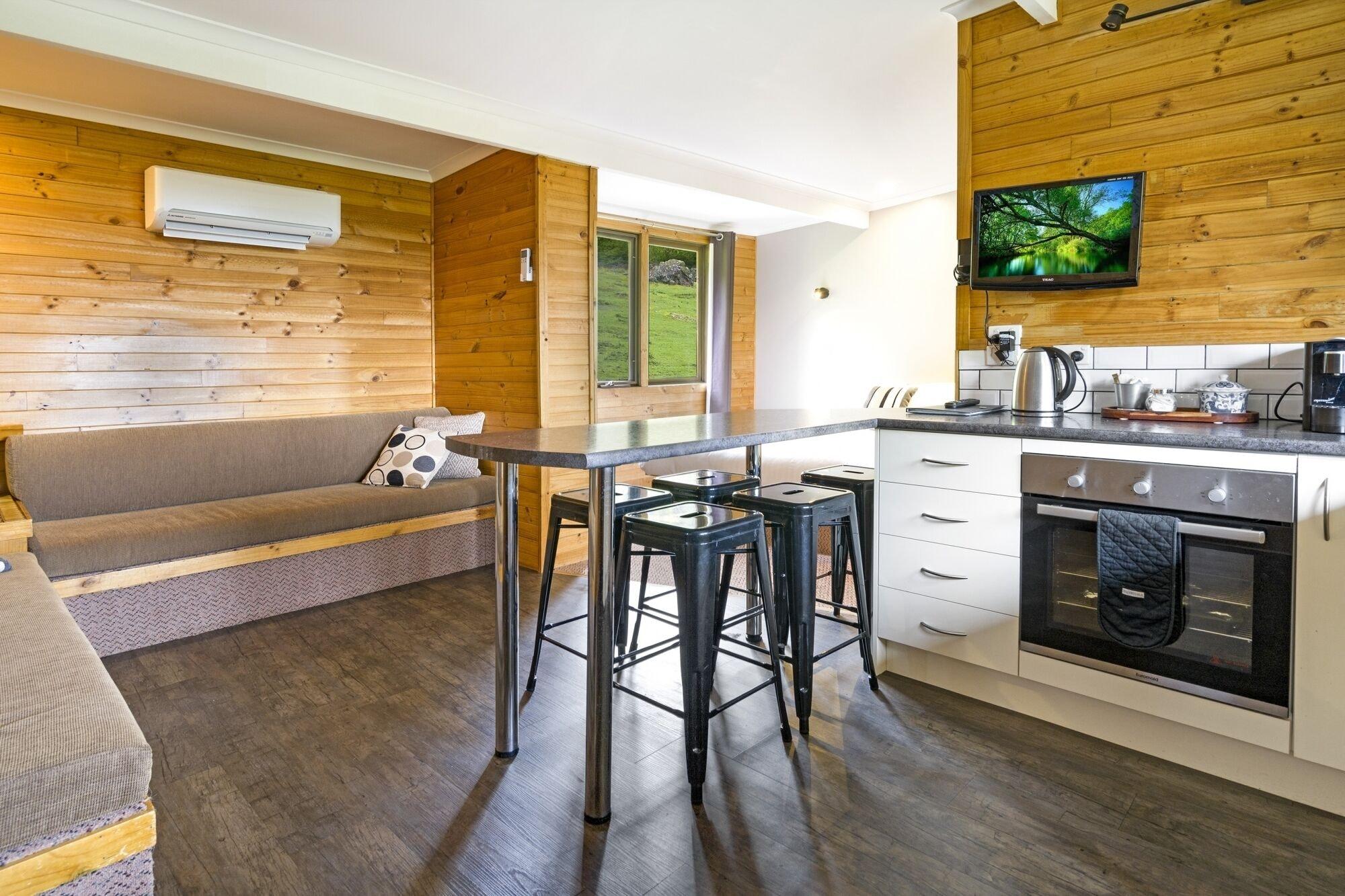 โมล ครีก เคบินส์ Hotel Mole Creek ภายนอก รูปภาพ